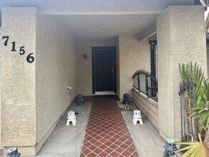 7156 Southpark Ct in Las Vegas, NV - Building Photo - Building Photo