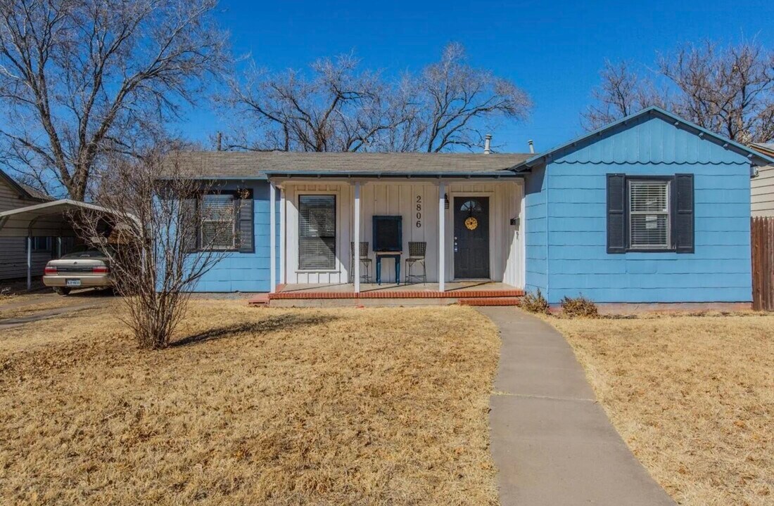 2806 30th St in Lubbock, TX - Building Photo