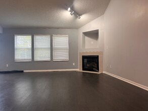 712 Cape Henry Dr in Columbus, OH - Building Photo - Building Photo