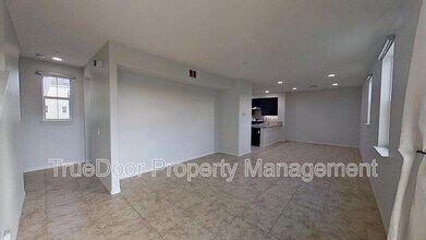 430 Silk Tree in Irvine, CA - Building Photo - Building Photo