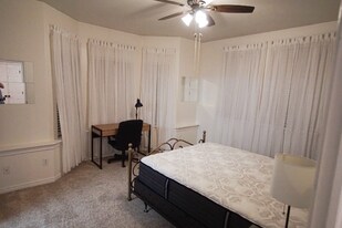 416 N Seven Peaks Blvd in Provo, UT - Building Photo