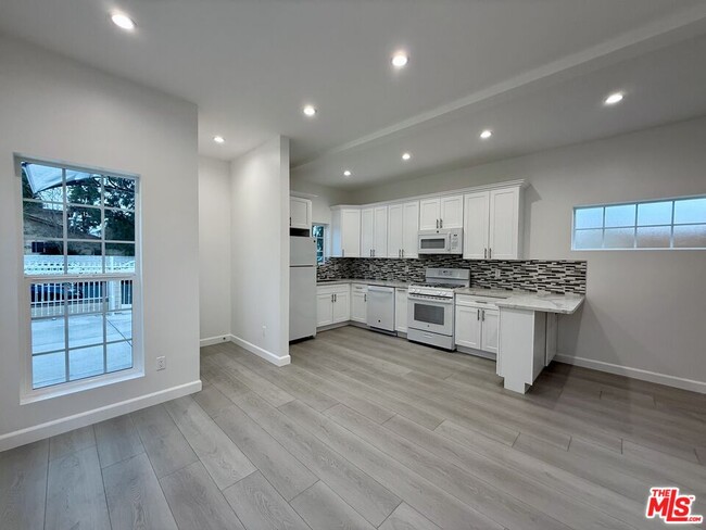 property at 7701 Vantage Ave