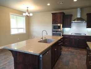 1359 Browning St in Redding, CA - Building Photo - Building Photo