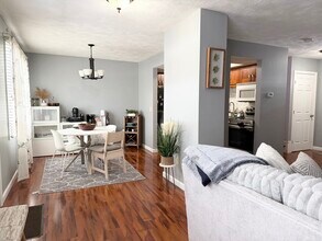 112 Lowell St in Peabody, MA - Foto de edificio - Building Photo