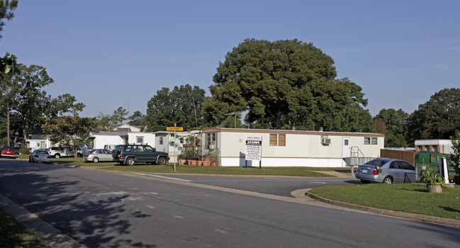 Oconee Mobile Home Park in Virginia Beach, VA - Building Photo - Building Photo