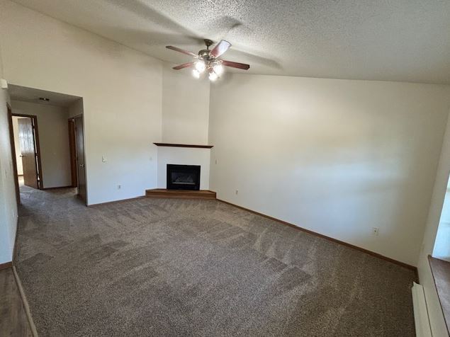 627 Maple St, Unit #3 in Eau Claire, WI - Building Photo - Building Photo