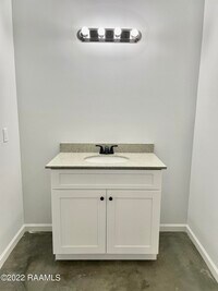 150 Le Village Loop photo'