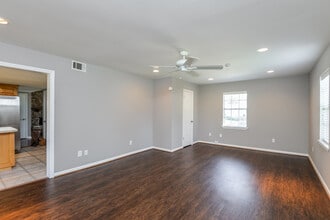 6840 Briarwood Dr in Pinson, AL - Building Photo - Building Photo