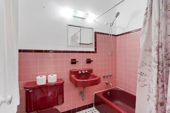 1032 SW 10th Ave in Miami, FL - Building Photo - Building Photo