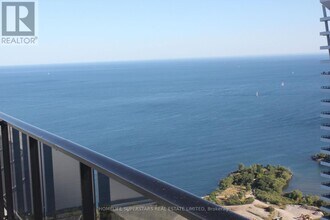 70 Annie Craig Dr in Toronto, ON - Building Photo - Building Photo