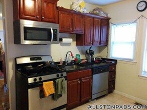 30 Linden St in Boston, MA - Building Photo - Building Photo