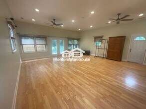9801 Providence Forest Ln in Charlotte, NC - Building Photo - Building Photo