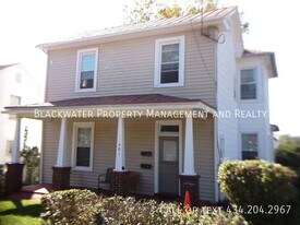 401 Grove St in Lynchburg, VA - Building Photo