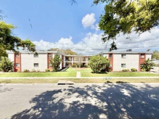 property at 4725 39th Ave N