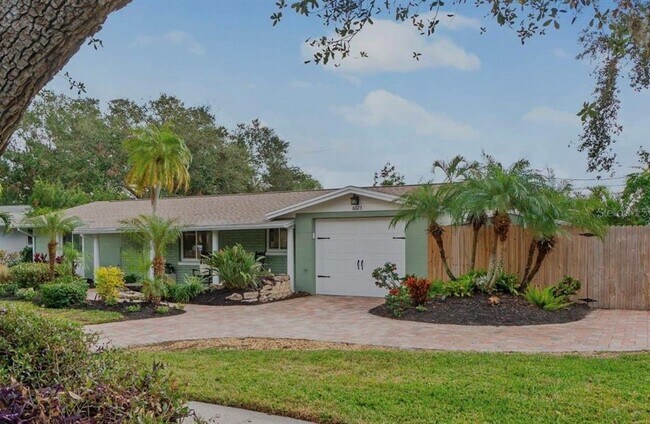 property at 6623 Glades Way