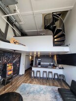 600 Broadway Ave NW in Grand Rapids, MI - Building Photo