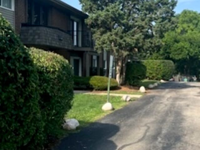 2301 Beau Monde Blvd in Lisle, IL - Building Photo - Building Photo