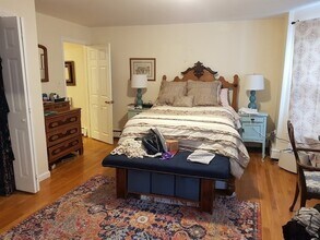 9 Leverett St in Brookline, MA - Building Photo - Building Photo
