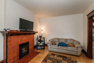 2865 N Farwell Ave in Milwaukee, WI - Building Photo - Building Photo