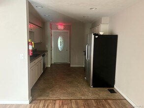 175 S Montgomery St in Walden, NY - Building Photo - Building Photo