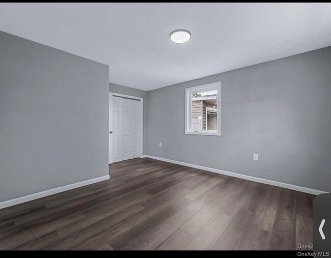 6 E Barclay St in Hicksville, NY - Building Photo - Building Photo