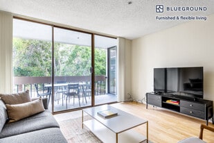 65 W 5th Ave in San Mateo, CA - Building Photo