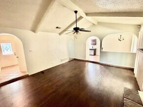 2304 Vineyard Dr in Arlington, TX - Building Photo - Building Photo