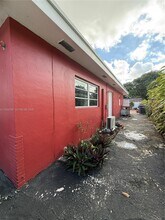 3830 SW 11th St in Fort Lauderdale, FL - Building Photo - Building Photo