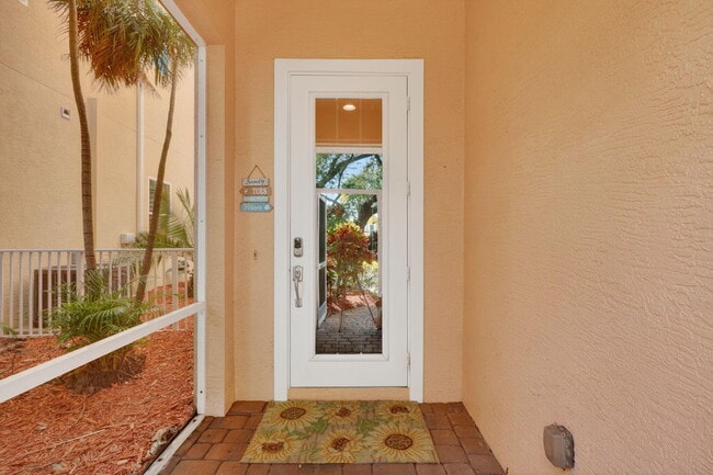 540 SW Akron Ave in Stuart, FL - Building Photo - Building Photo