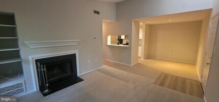 21023 Timber Ridge Terrace in Ashburn, VA - Building Photo - Building Photo