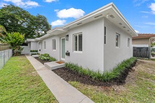 3500 SW 25th St in Miami, FL - Building Photo
