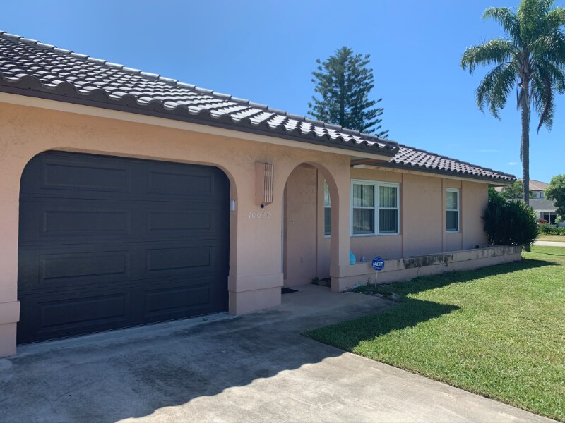 10022-10028 8th St N in Naples, FL - Building Photo