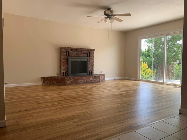 3290 Downey Ave in Reno, NV - Building Photo - Building Photo