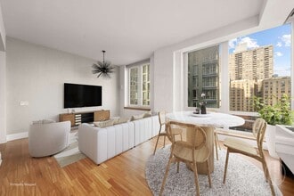 300 E 77th St in New York, NY - Building Photo - Building Photo