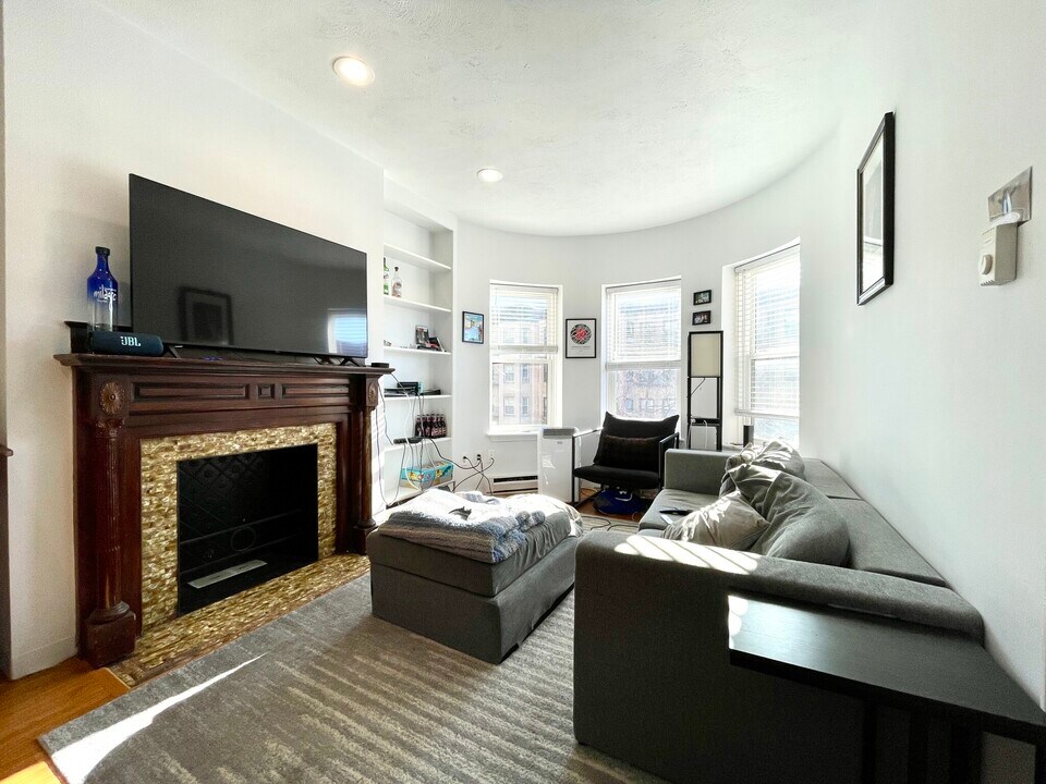 75 Westland Ave, Unit 8 in Boston, MA - Foto de edificio