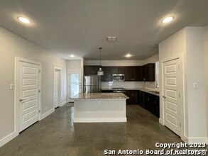 204 Melrose Pl in San Antonio, TX - Building Photo - Building Photo
