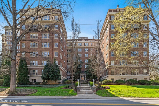property at 1412 Willow Ave