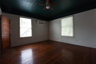 615 W Oak St in Denton, TX - Building Photo - Building Photo