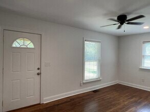 1013 Allen St, Unit 2 in Charlotte, NC - Building Photo - Building Photo