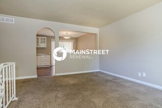 9130 Grant Ln in Overland Park, KS - Building Photo - Building Photo