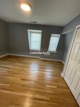 87 Munroe St, Unit 3A in Somerville, MA - Building Photo - Building Photo