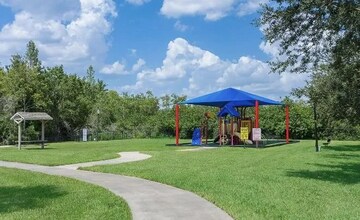 6554 Swissco Dr in Orlando, FL - Building Photo - Building Photo
