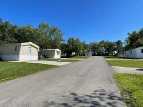 27a Fox Haven Dr in Truesdale, MO - Foto de edificio - Building Photo