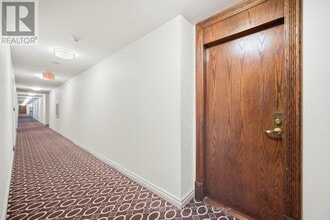 156 Enfield Pl in Mississauga, ON - Building Photo - Building Photo