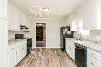 180 Colonial Hills Rd in Winder, GA - Building Photo - Building Photo