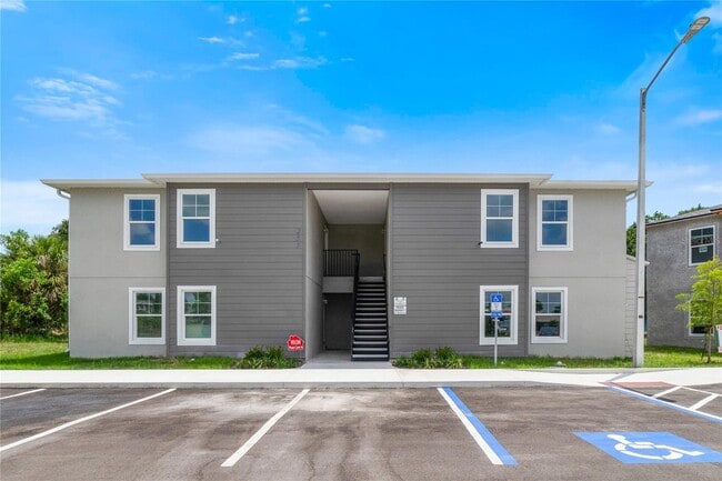 255 Taylor Ln in Kissimmee, FL - Building Photo - Building Photo