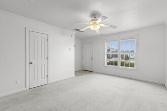 210 Springwood Dr in Jacksonville, NC - Building Photo - Building Photo