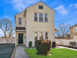 27 Fremont St, Unit A- First Floor in Harrison, NY - Building Photo - Building Photo