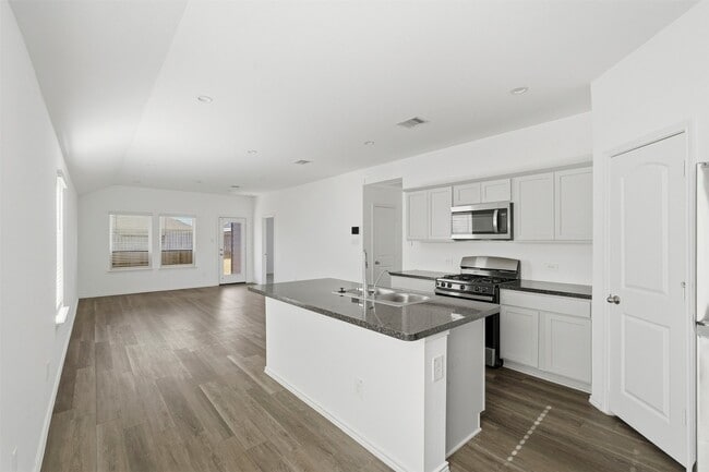 property at 5215 Mossdale Blf Ln