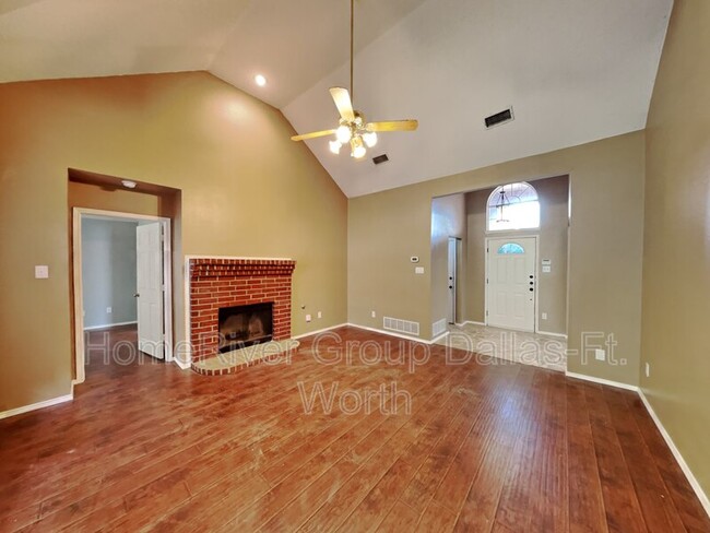 4701 Misty Ridge Dr in Fort Worth, TX - Building Photo - Building Photo